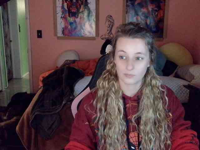 YourSecretGirlFriend963 webcam