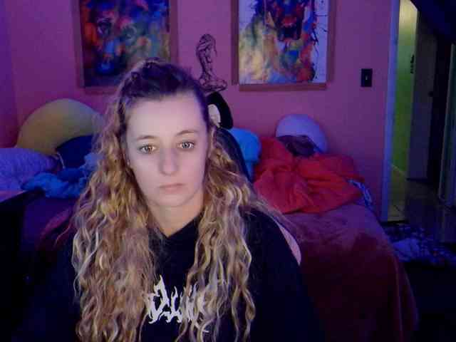 YourSecretGirlFriend963 webcam