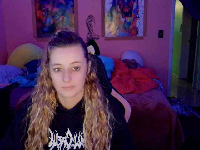 YourSecretGirlFriend963 webcam