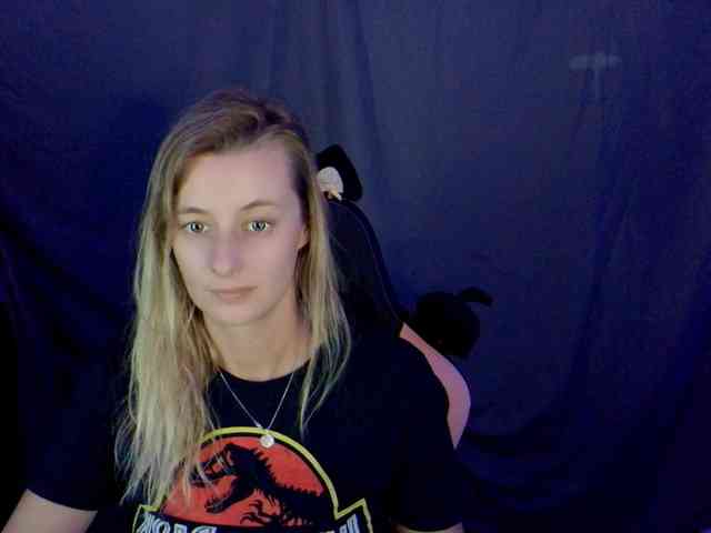 YourSecretGirlFriend963 webcam