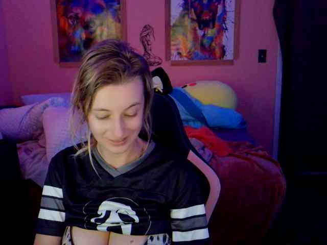 YourSecretGirlFriend963 webcam