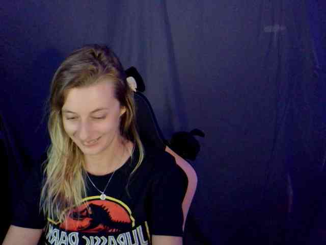 YourSecretGirlFriend963 webcam