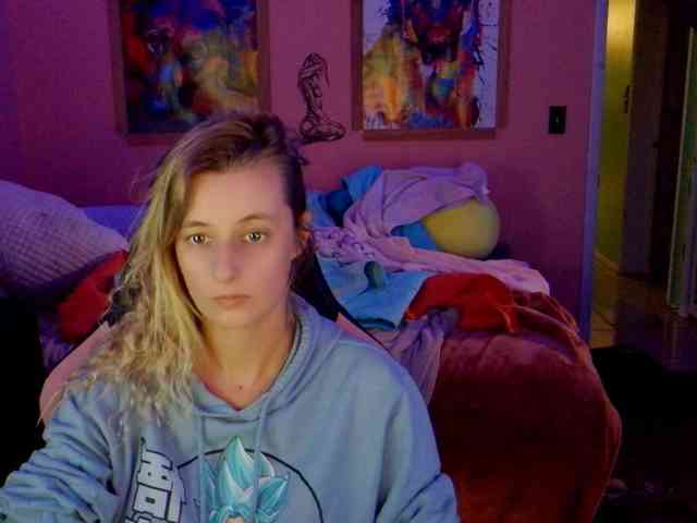 YourSecretGirlFriend963 webcam