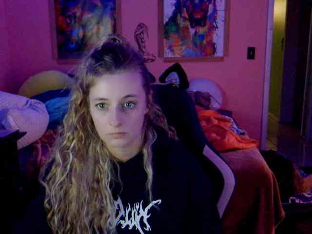 YourSecretGirlFriend963 webcam