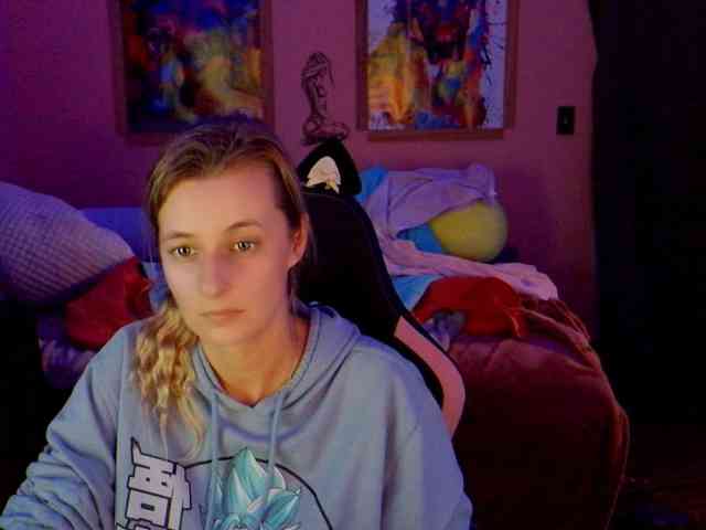 YourSecretGirlFriend963 webcam