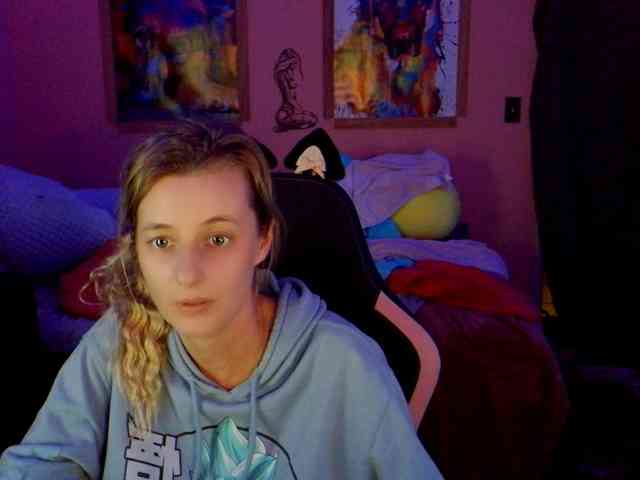 YourSecretGirlFriend963 webcam