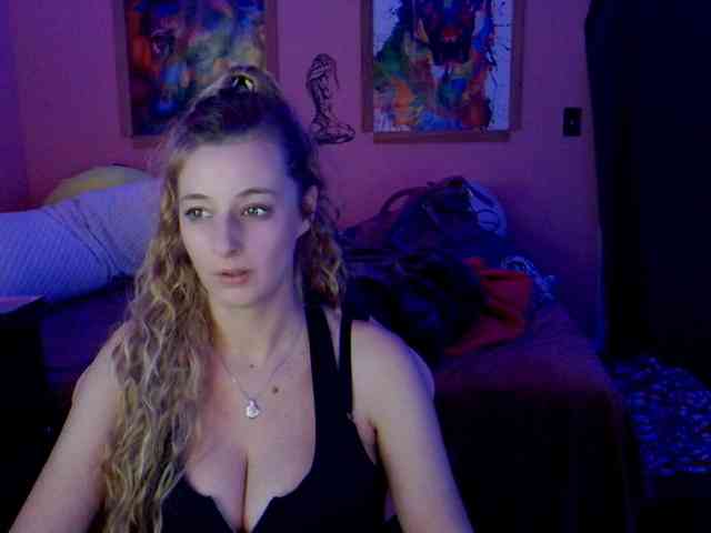 YourSecretGirlFriend963 webcam