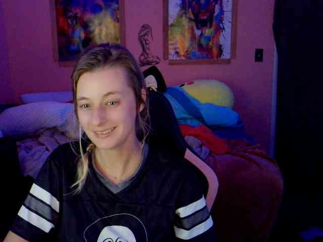 YourSecretGirlFriend963 webcam