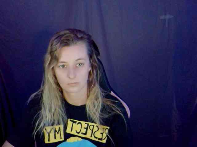 YourSecretGirlFriend963 webcam