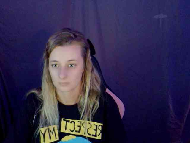 YourSecretGirlFriend963 webcam