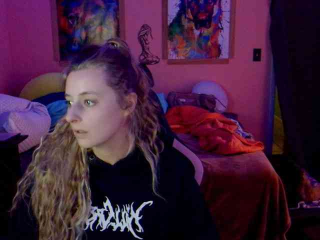 YourSecretGirlFriend963 webcam