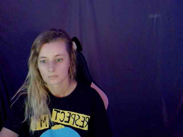 YourSecretGirlFriend963 webcam