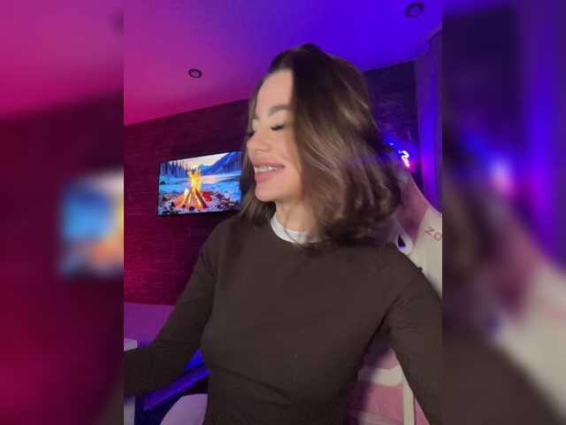 HotGirlEva's BongaCams show and profile