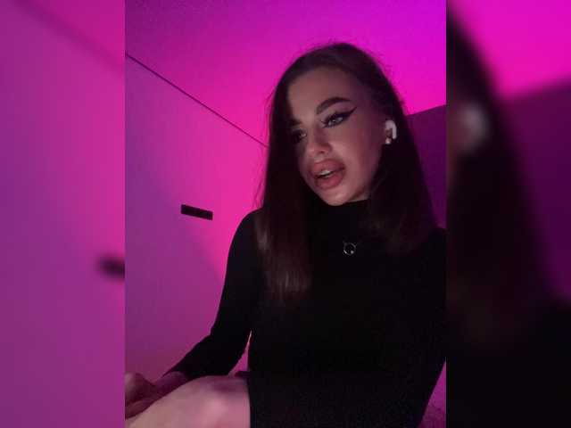  HotGirlEva chat room