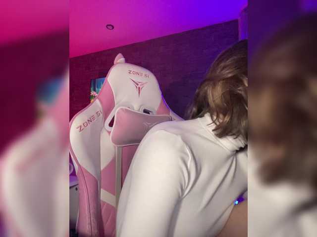 HotGirlEva's BongaCams show and profile