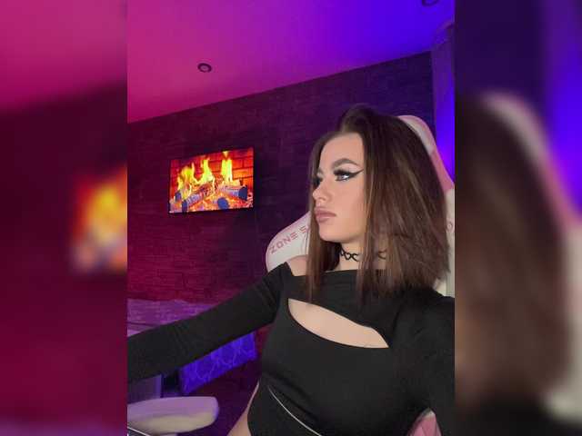 HotGirlEva's BongaCams show and profile