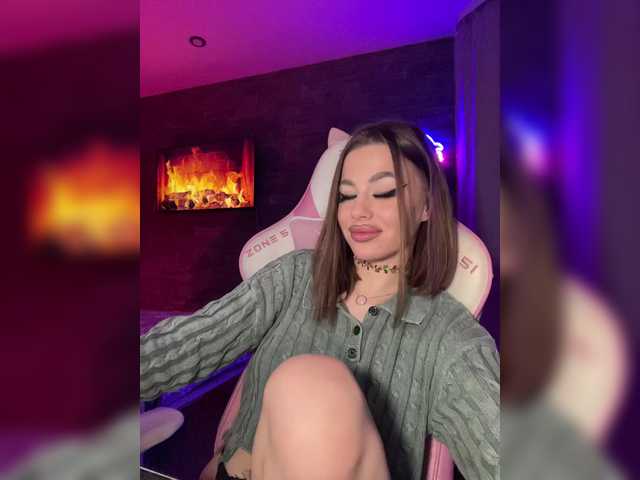 HotGirlEva's BongaCams show and profile