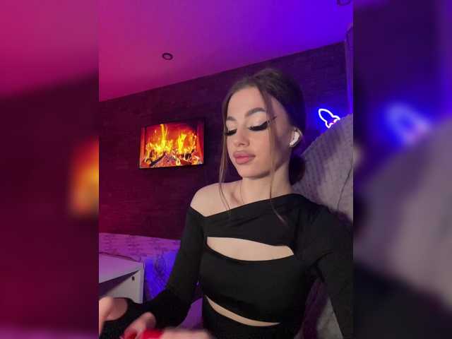 HotGirlEva's BongaCams show and profile