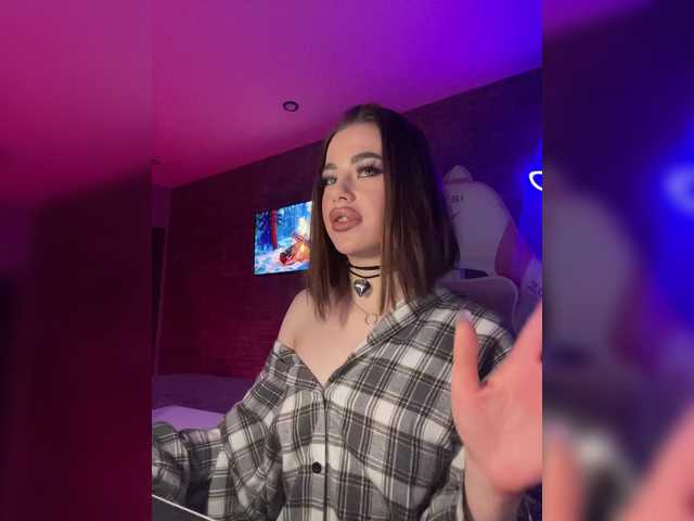 HotGirlEva's BongaCams show and profile