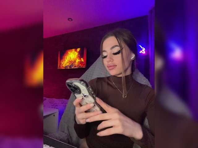 модель HotGirlEva