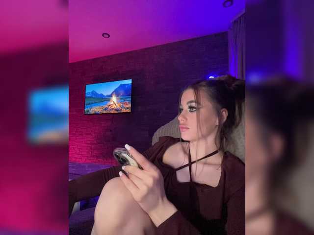 HotGirlEva's BongaCams show and profile