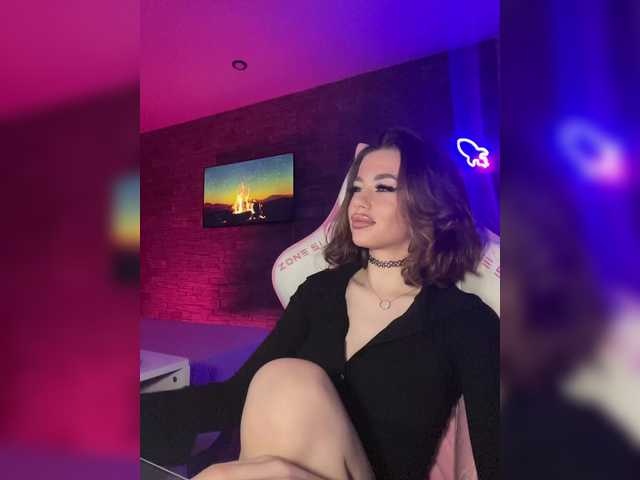 HotGirlEva's BongaCams show and profile