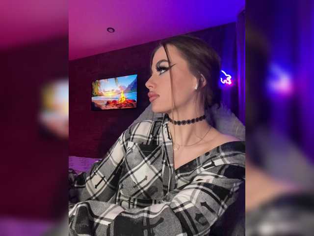 HotGirlEva's BongaCams show and profile