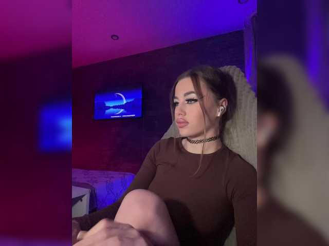 HotGirlEva's BongaCams show and profile