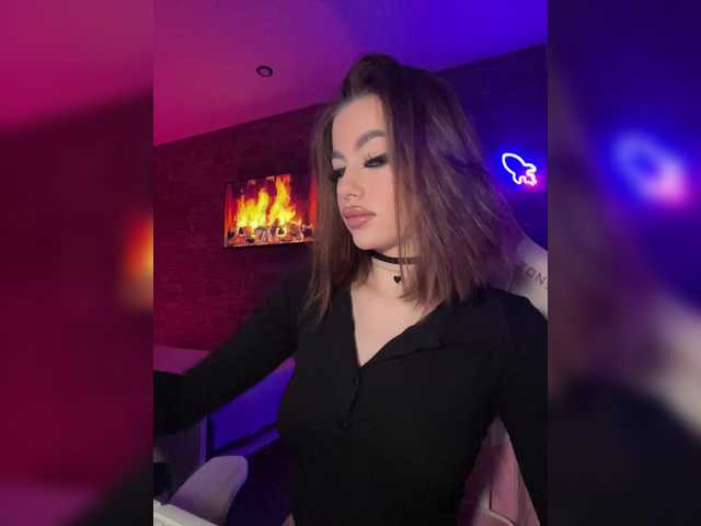 HotGirlEva's BongaCams show and profile