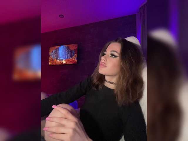 HotGirlEva's BongaCams show and profile