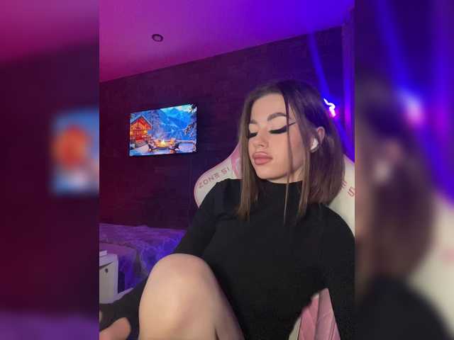 HotGirlEva's BongaCams show and profile