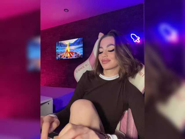 HotGirlEva's BongaCams show and profile