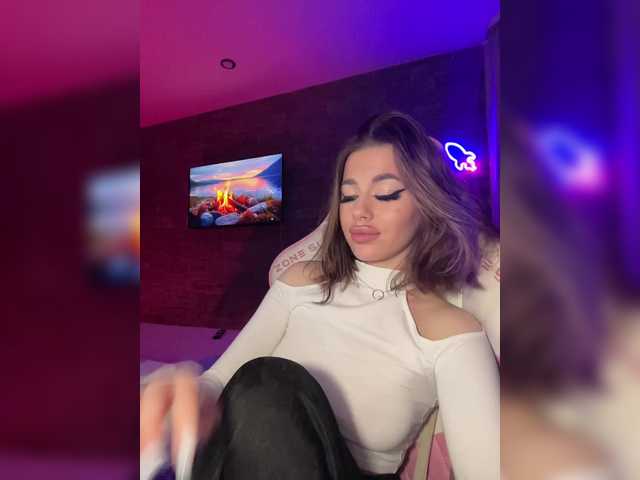 HotGirlEva's BongaCams show and profile