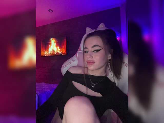  HotGirlEva chat room