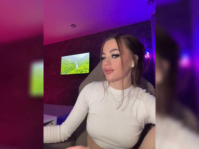 HotGirlEva's BongaCams show and profile