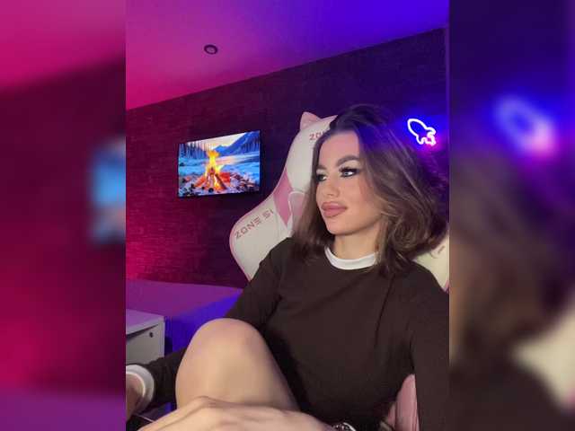 HotGirlEva's BongaCams show and profile