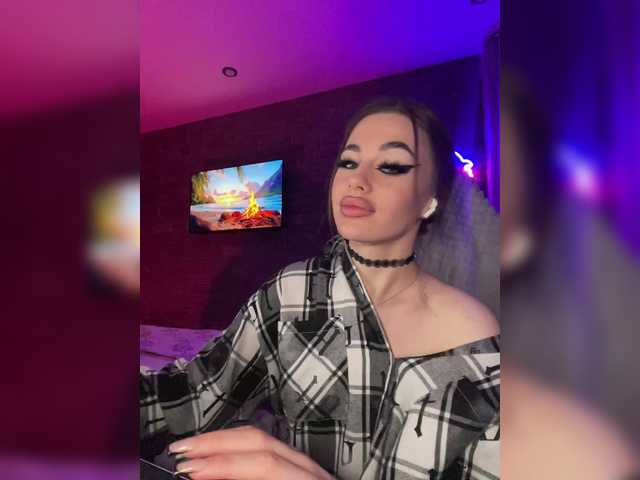 HotGirlEva's BongaCams show and profile