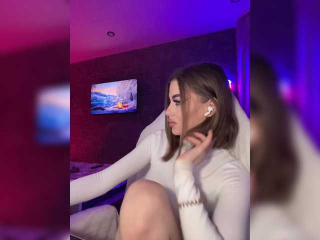 HotGirlEva's BongaCams show and profile