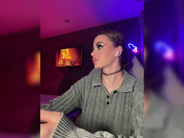 HotGirlEva's BongaCams show and profile