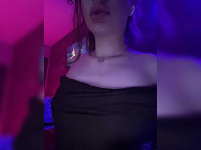 HotGirlEva's BongaCams show and profile