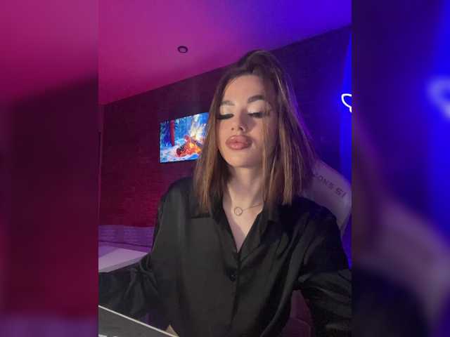 HotGirlEva's BongaCams show and profile