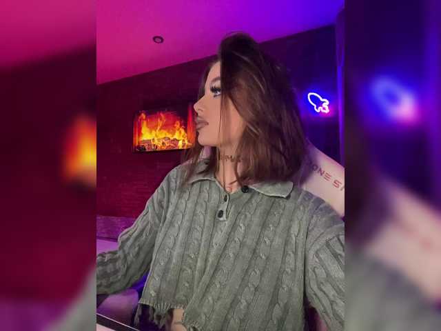 HotGirlEva's BongaCams show and profile