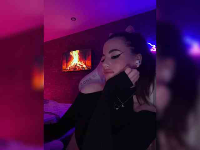 HotGirlEva HotGirlEva