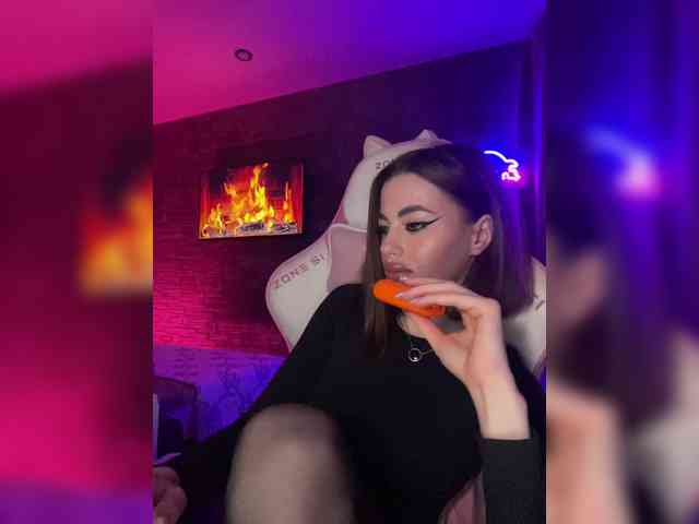 HotGirlEva HotGirlEva