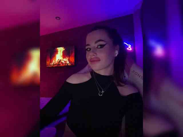 HotGirlEva HotGirlEva