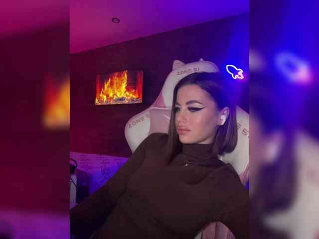 HotGirlEva HotGirlEva