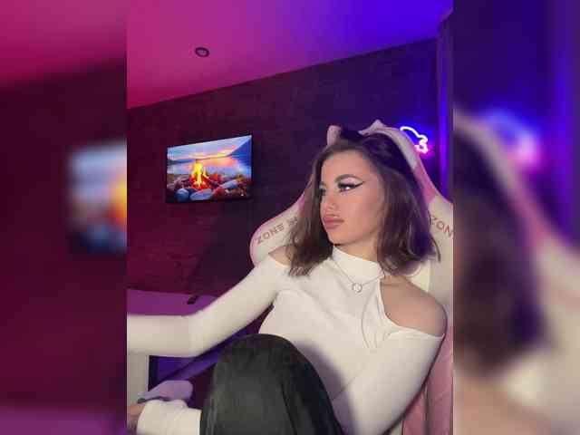 HotGirlEva HotGirlEva