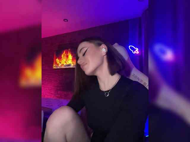 HotGirlEva HotGirlEva