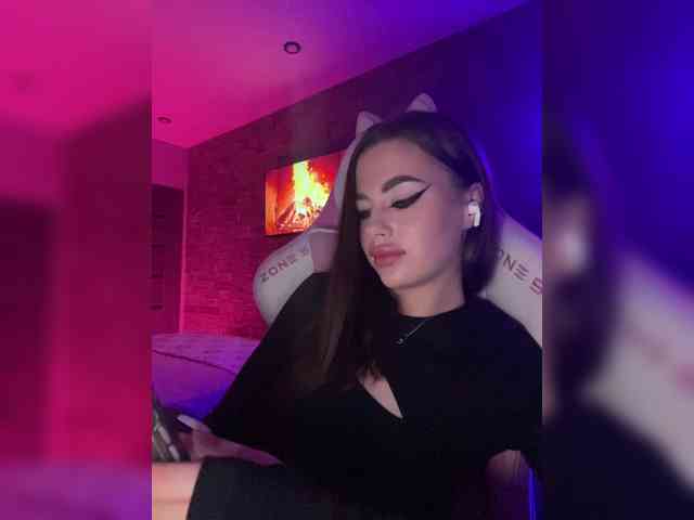 HotGirlEva HotGirlEva