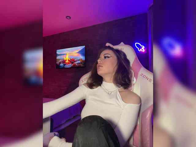 HotGirlEva HotGirlEva